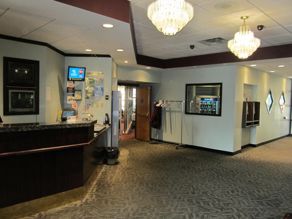 Nor Villa Hotel Winnipeg Exterior foto